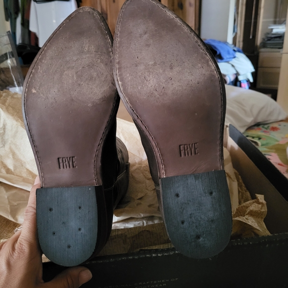 Frye Billy Pull-on Boots, Size 8 - Picture 10 of 11